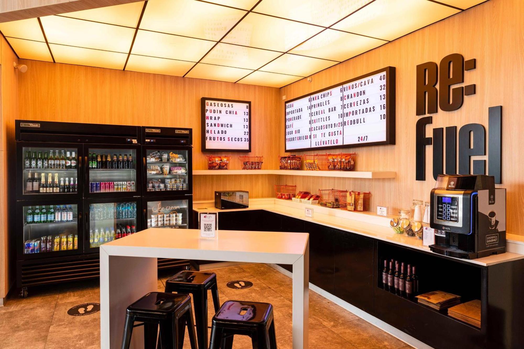 Aloft Miraflores Hotel 4*